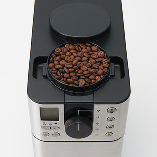 豆から挽けるコーヒーメーカー1.jpg